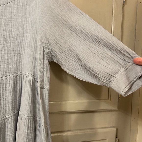 Dress - Picture 4 of 7